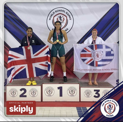Iris_on_the_podium_.jpg